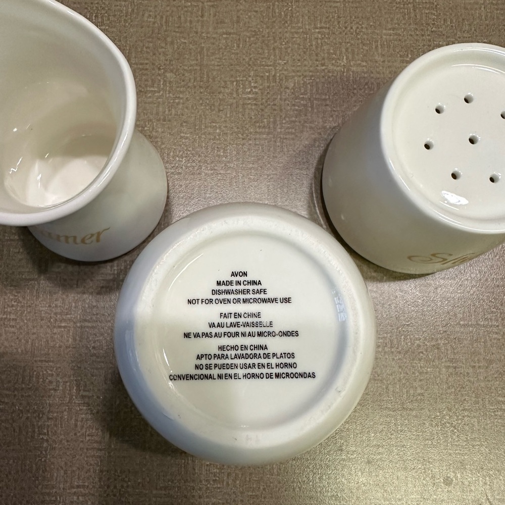 Avon White stackable, 3 piece set - Picture 2 of 3